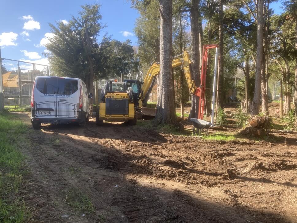 Digger and Operator Hire